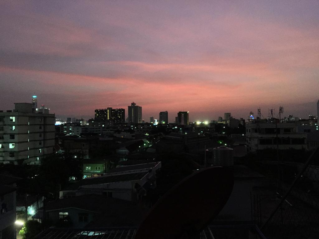 42 Guest House Bangkok Dış mekan fotoğraf